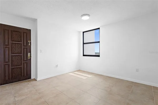 $370,000 | 1415 Ocean Shore Boulevard, Unit 511, Ormond Beach, FL 32176