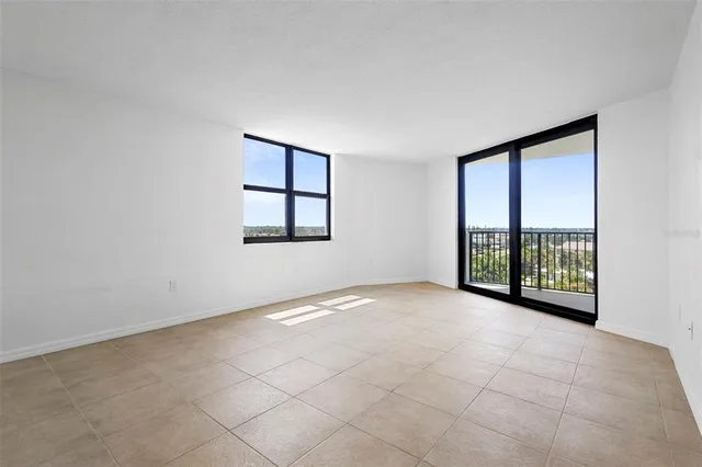 $370,000 | 1415 Ocean Shore Boulevard, Unit 511, Ormond Beach, FL 32176