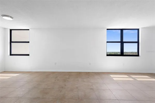 $370,000 | 1415 Ocean Shore Boulevard, Unit 511, Ormond Beach, FL 32176