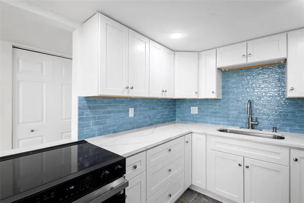 $370,000 | 1415 Ocean Shore Boulevard, Unit 511, Ormond Beach, FL 32176