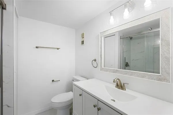 $370,000 | 1415 Ocean Shore Boulevard, Unit 511, Ormond Beach, FL 32176