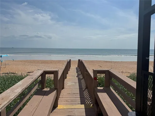 $370,000 | 1415 Ocean Shore Boulevard, Unit 511, Ormond Beach, FL 32176
