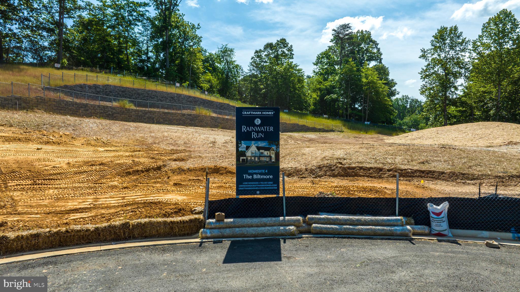 3557 Orchid Pond Way Oakton, VA 22124 - Photo 32 of 38 a view of an ocean and beach