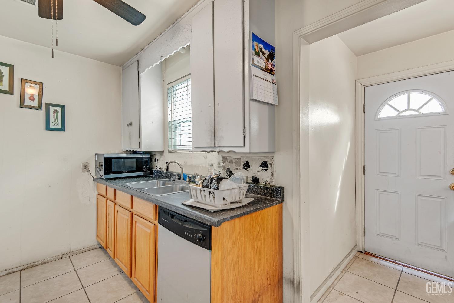 Undisclosed Address Bakersfield, CA 93307 - Photo 23 of 32