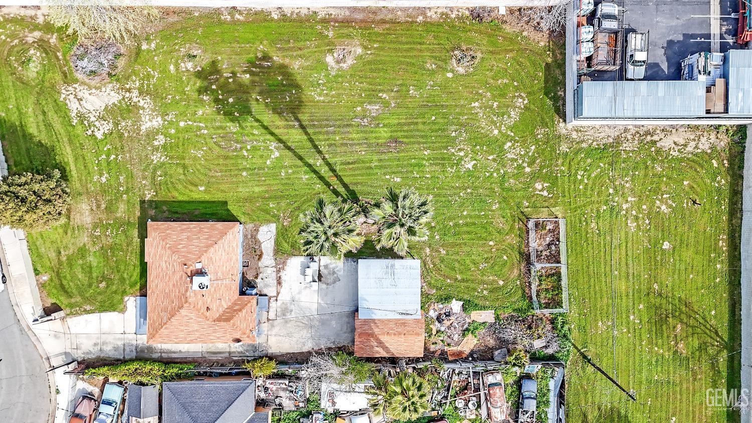 Undisclosed Address Bakersfield, CA 93307 - Photo 30 of 32