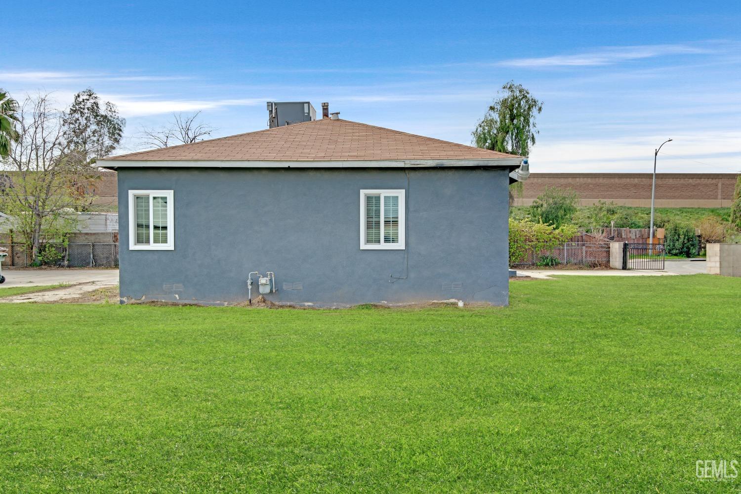 Undisclosed Address Bakersfield, CA 93307 - Photo 9 of 32