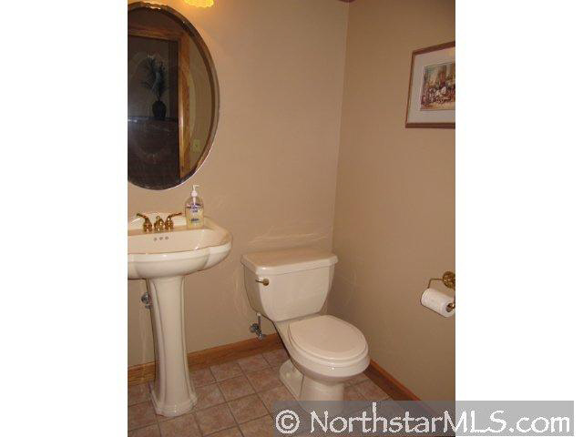3234 Strand Road Duluth, MN 55803 - Photo 7 of 9