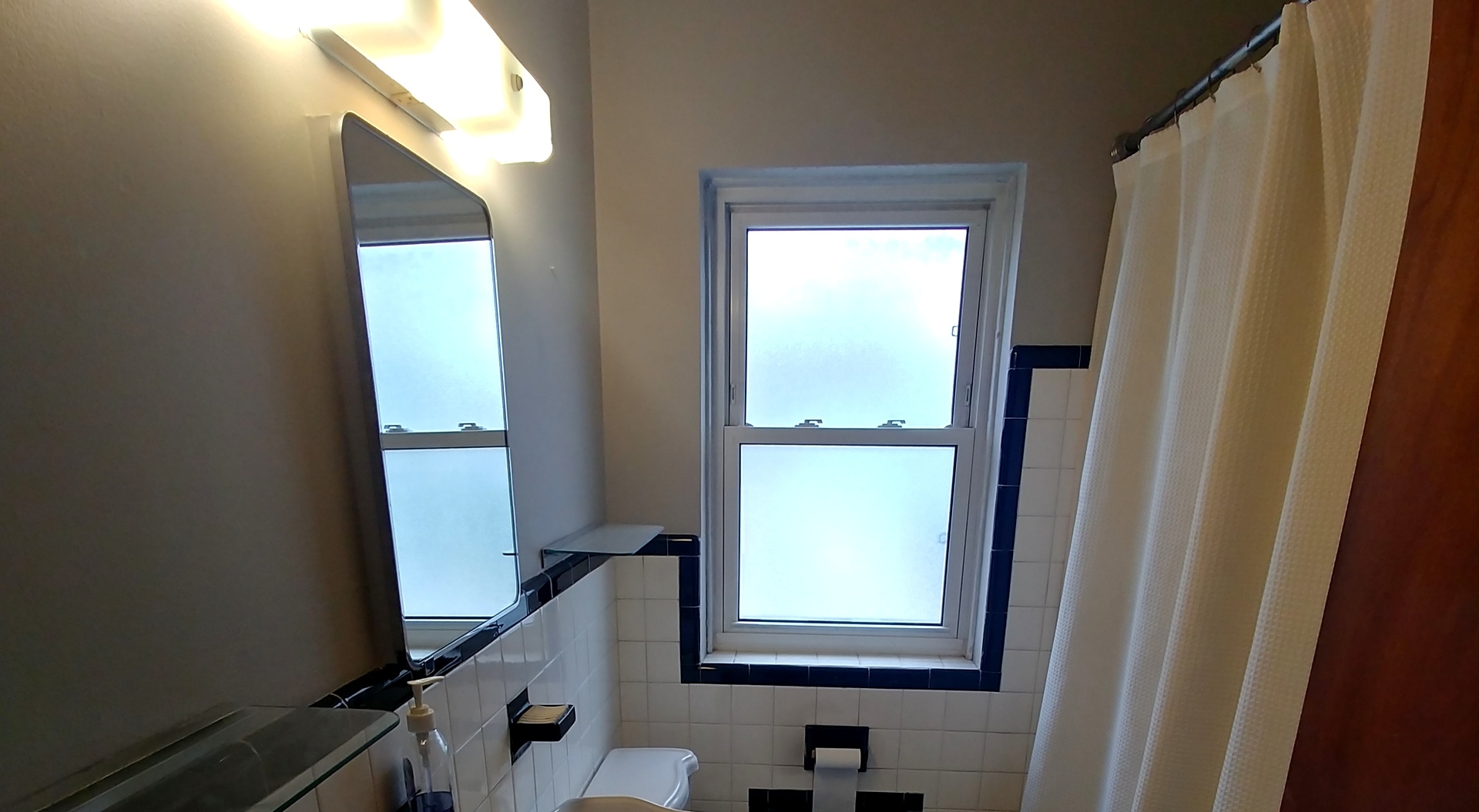 100 Pine Avenue, Unit 2 Riverside, IL 60546 - Photo 11 of 12 a view of an entryway with a window