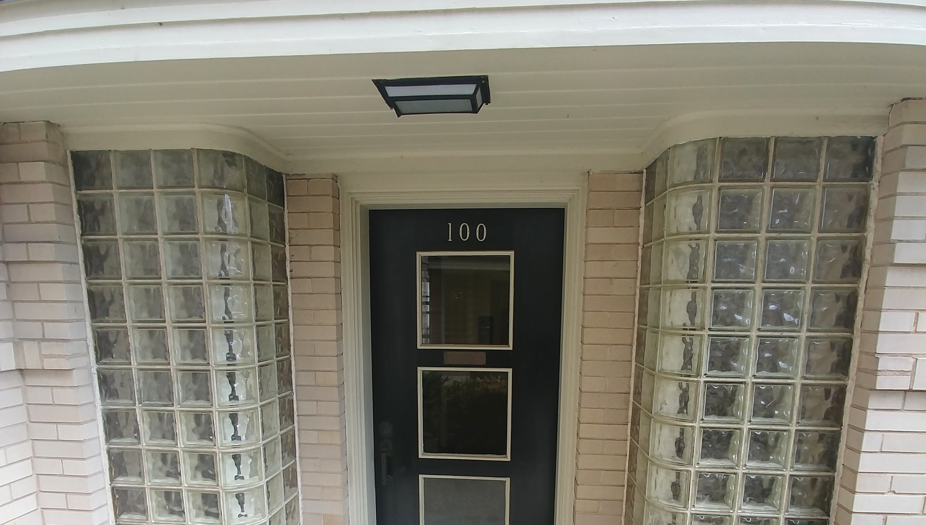 100 Pine Avenue, Unit 2 Riverside, IL 60546 - Photo 3 of 12 a view of front door