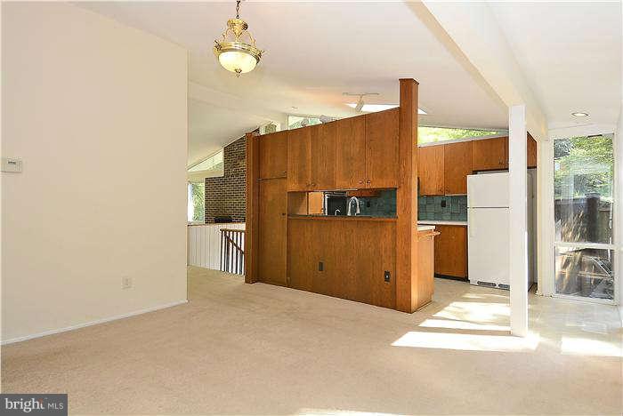 3945 Rickover Road Silver Spring, MD 20902 - Photo 16 of 30 Dining Room