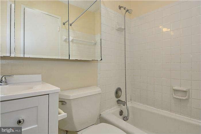 3945 Rickover Road Silver Spring, MD 20902 - Photo 21 of 30 Bath