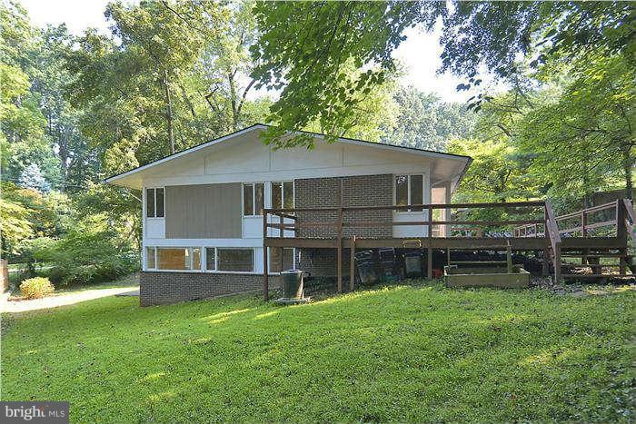 3945 Rickover Road Silver Spring, MD 20902 - Photo 29 of 30 Exterior Rear
