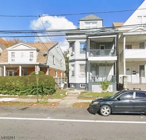 $2,400 | 529 14th Avenue, Paterson, NJ 07504
