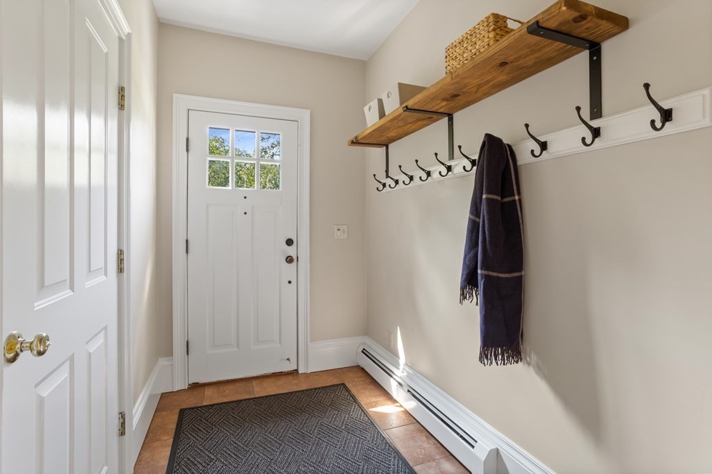 215 Virginia Road Concord, MA 01742 - Photo 21 of 41 Gallery Image 21