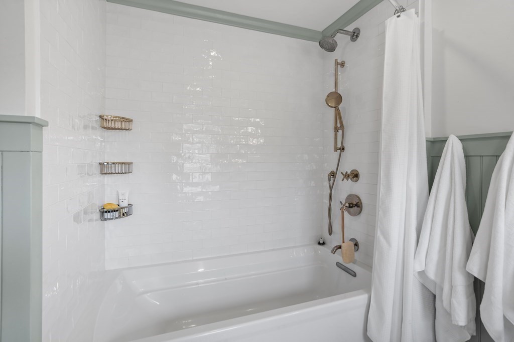 215 Virginia Road Concord, MA 01742 - Photo 31 of 41 Gallery Image 31