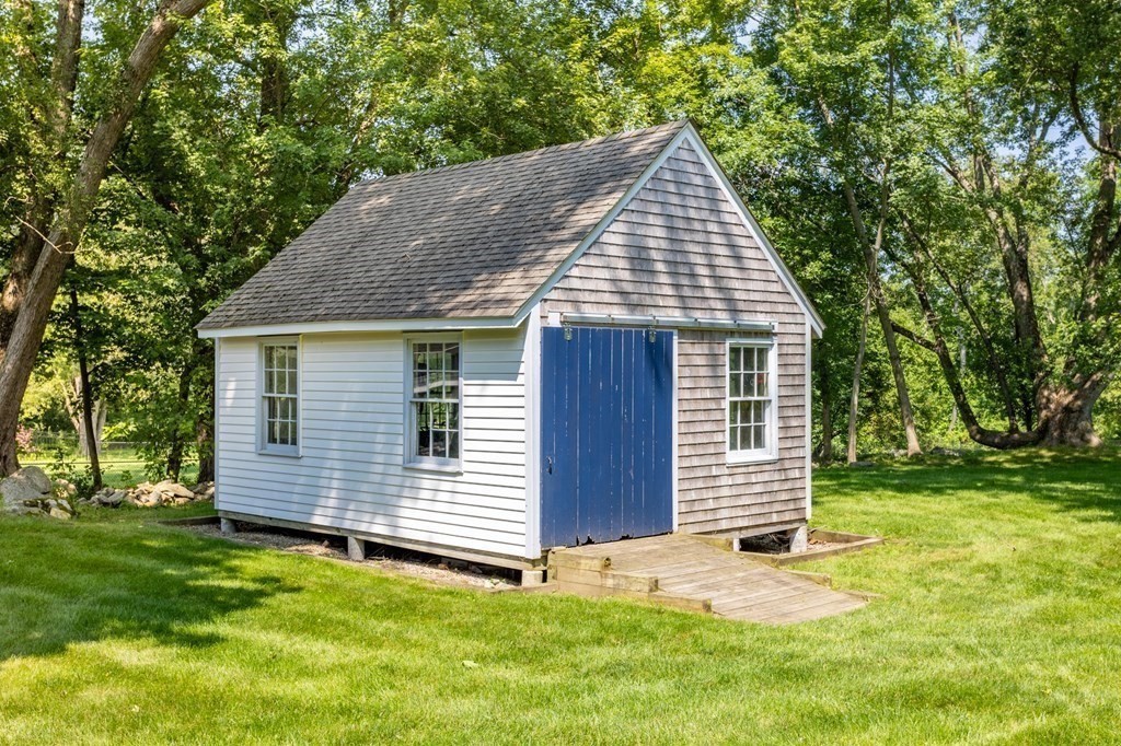 215 Virginia Road Concord, MA 01742 - Photo 37 of 41 Gallery Image 37