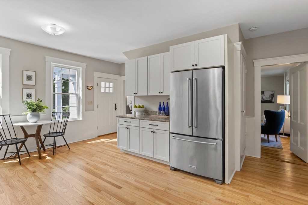 215 Virginia Road Concord, MA 01742 - Photo 8 of 41 Gallery Image 8