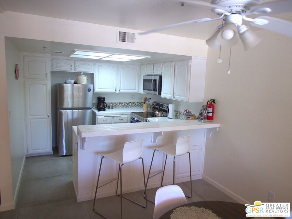 500 East Amado Road, Unit 706 Palm Springs, CA 92262 - Photo 12 of 38
