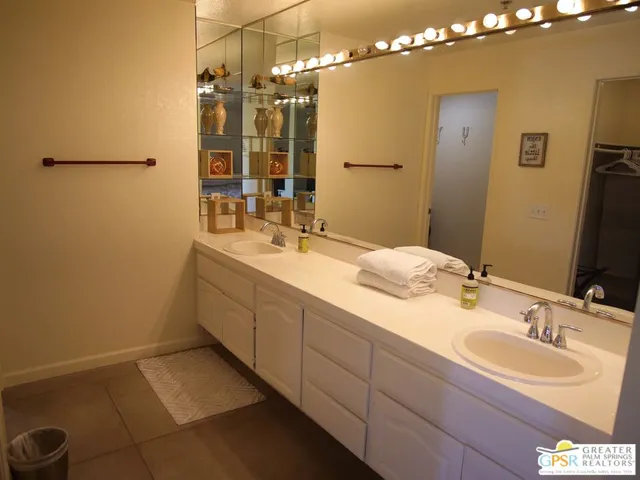 $499,900 | 500 East Amado Road, Unit 706, Palm Springs, CA 92262