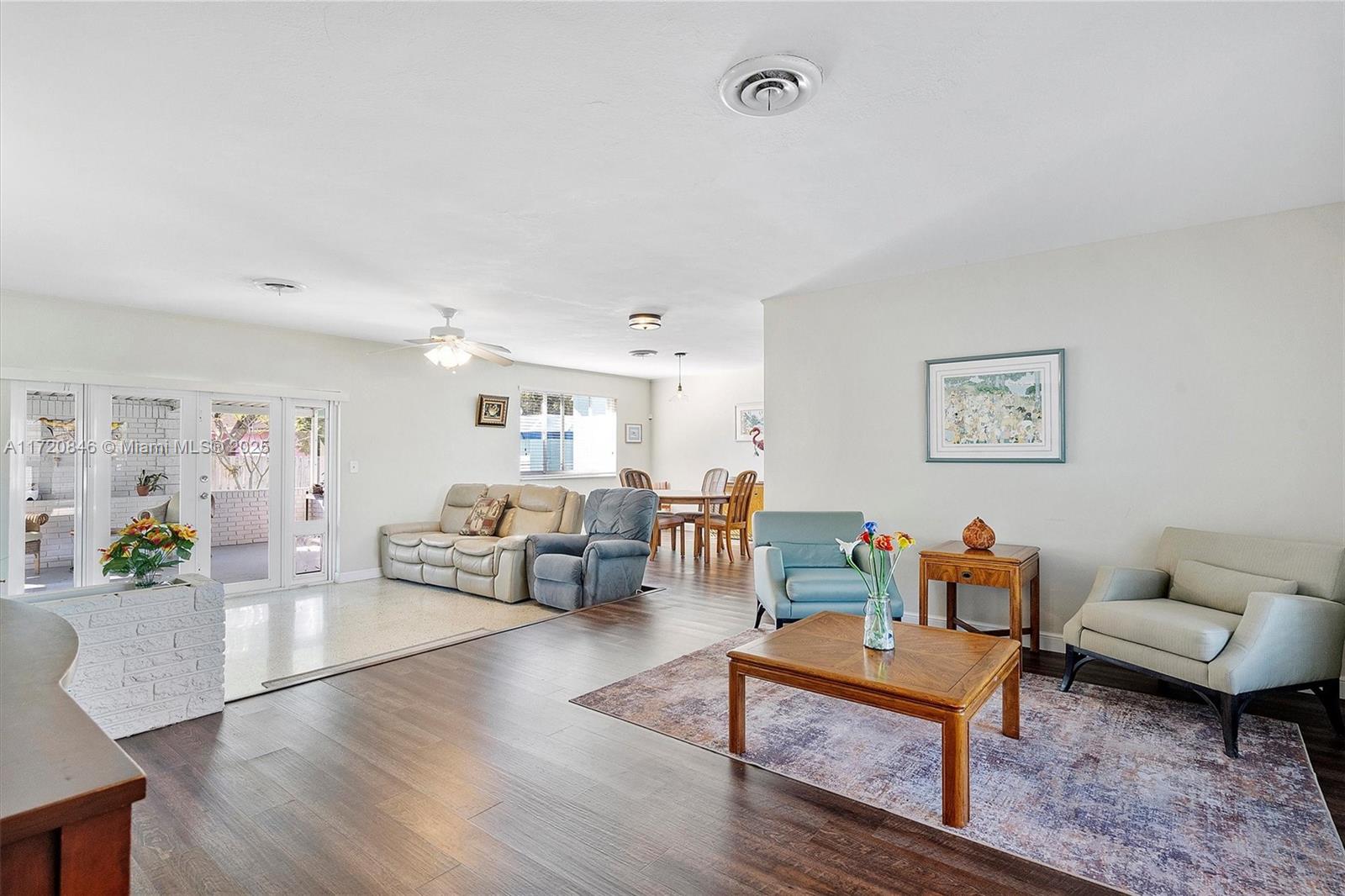 4312 Grant Street Hollywood, FL 33021 - Photo 3 of 41