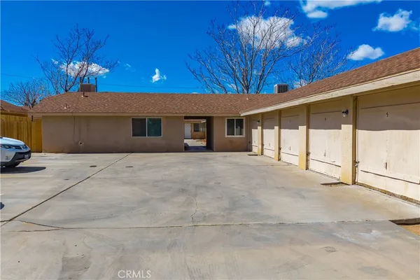 $1,300,000 | 7428 Cherokee Trail, Yucca Valley, CA 92284