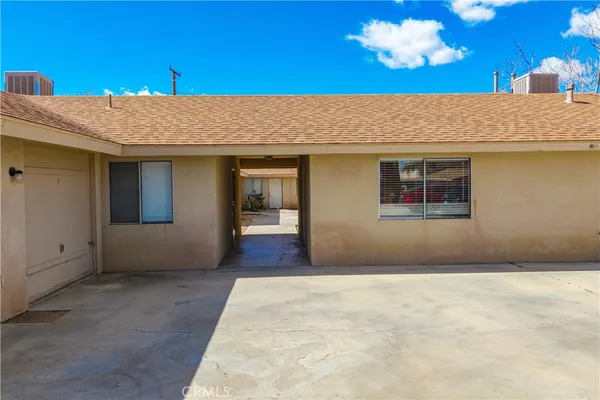 $1,300,000 | 7428 Cherokee Trail, Yucca Valley, CA 92284