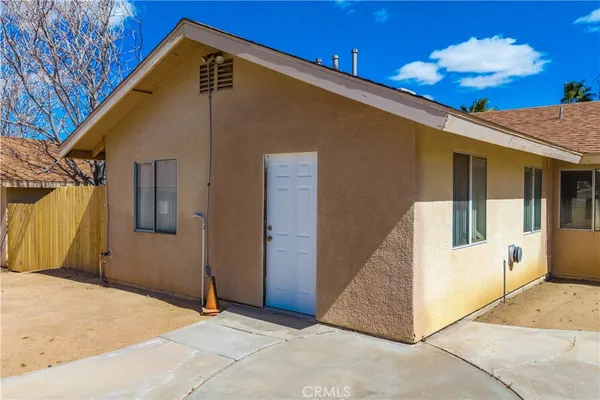 $1,300,000 | 7428 Cherokee Trail, Yucca Valley, CA 92284