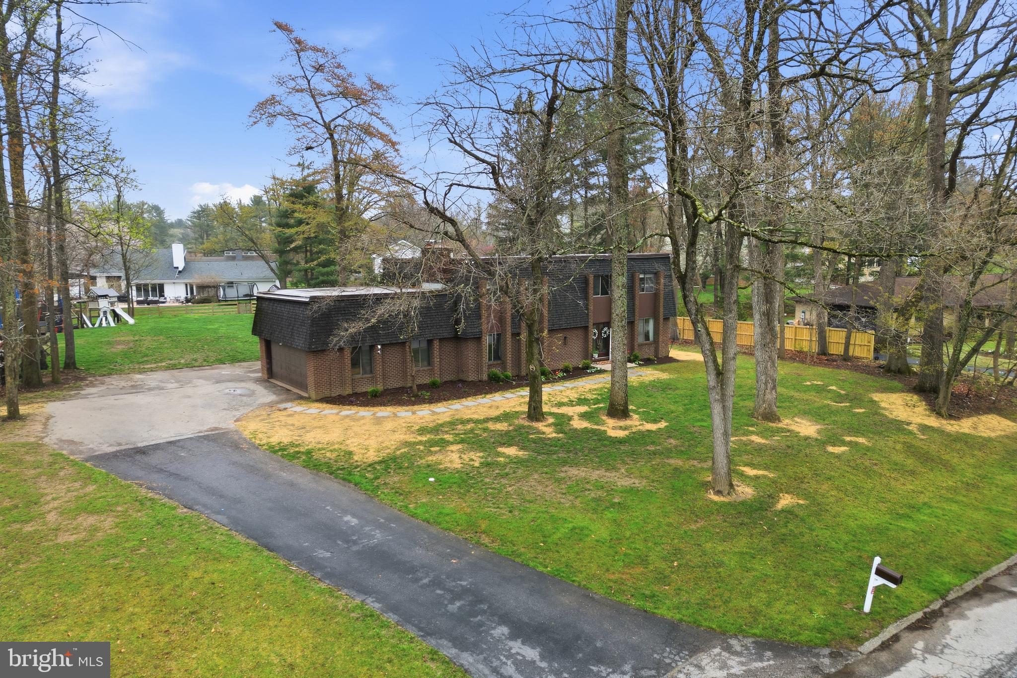 3413 Englemeade Road Pikesville, MD 21208 - Photo 5 of 50 Gallery Image 5