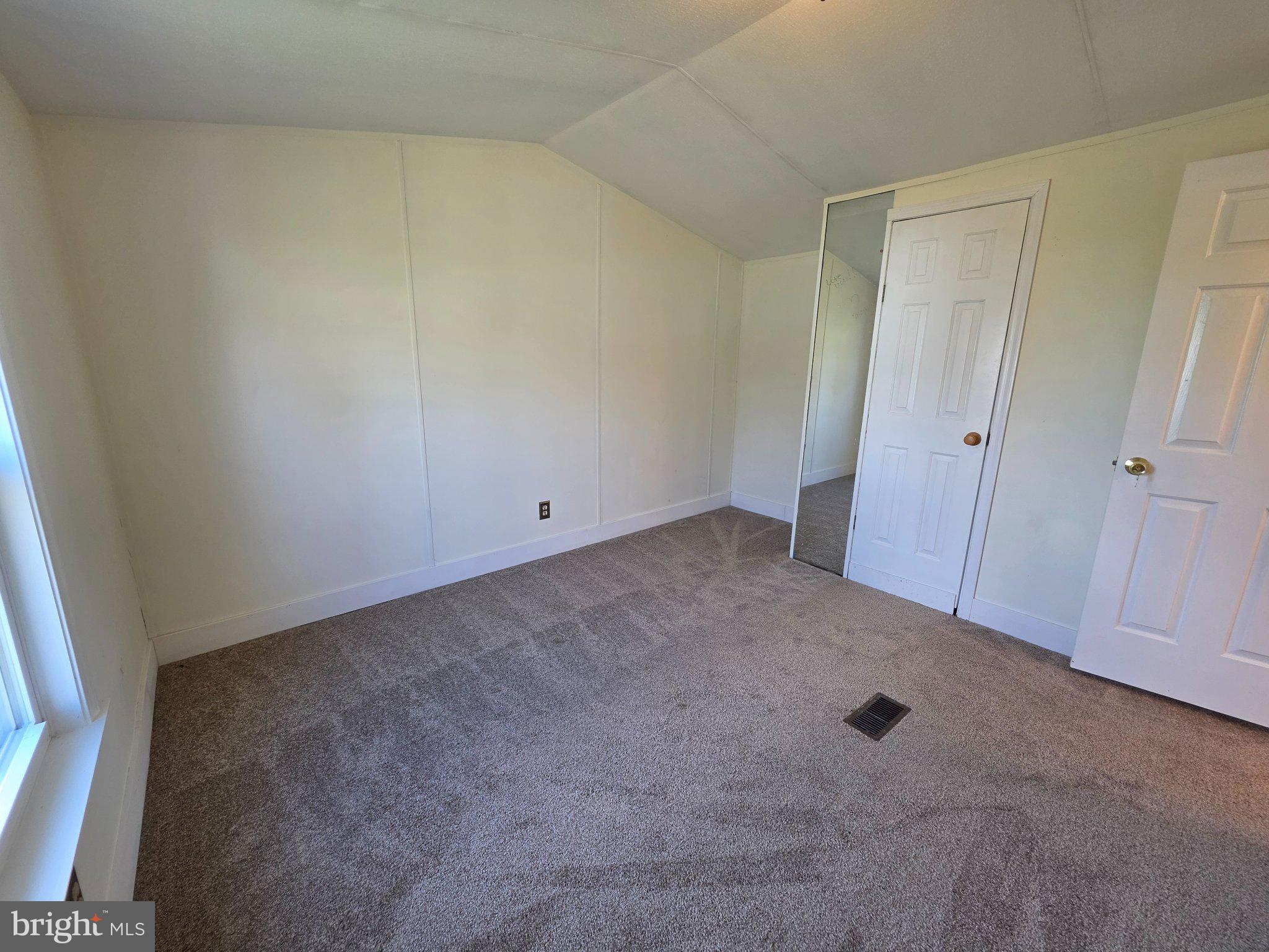 864 Aspen Avenue Spring City, PA 19475 - Photo 15 of 18 Bright and airy room with potential.
