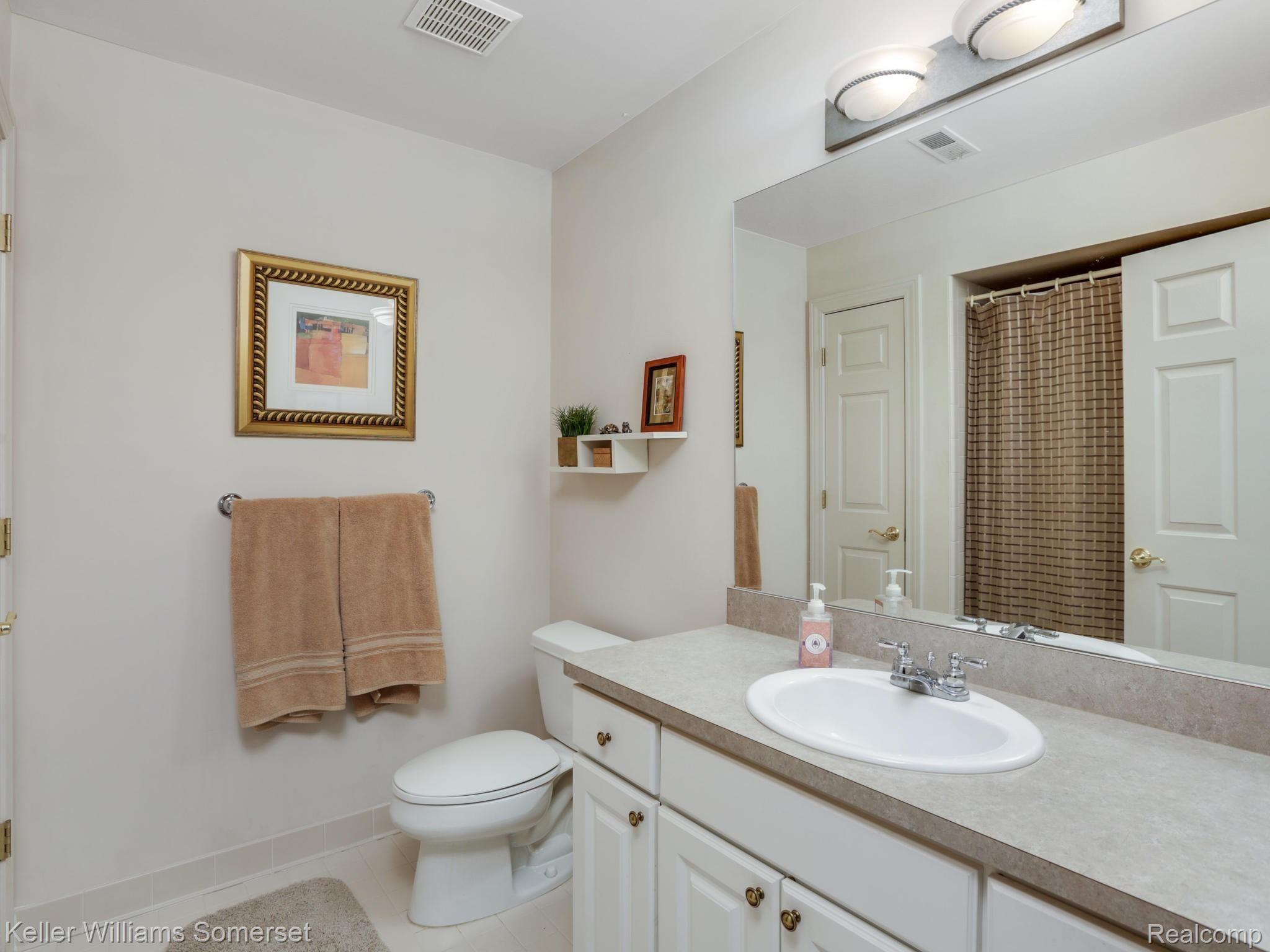 4699 Oakhurst Ridge Road Clarkston, MI 48348 - Photo 35 of 39 4699 Oakhurst Ridge Rd-024-024-4699 Oakhurst Ridge Road-MLS_Size.jpg