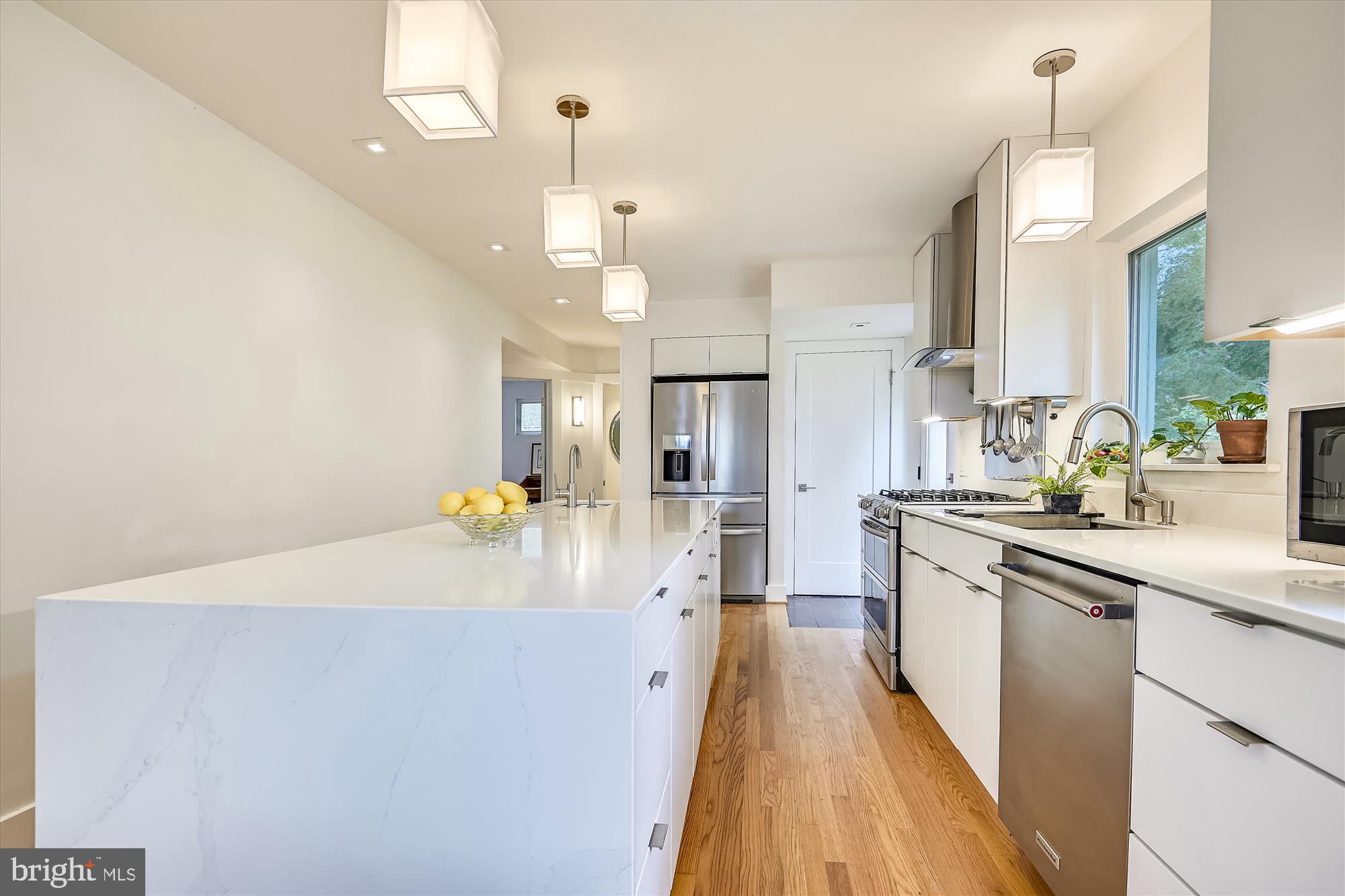 1306 Asbury Road Baltimore, MD 21209 - Photo 16 of 30