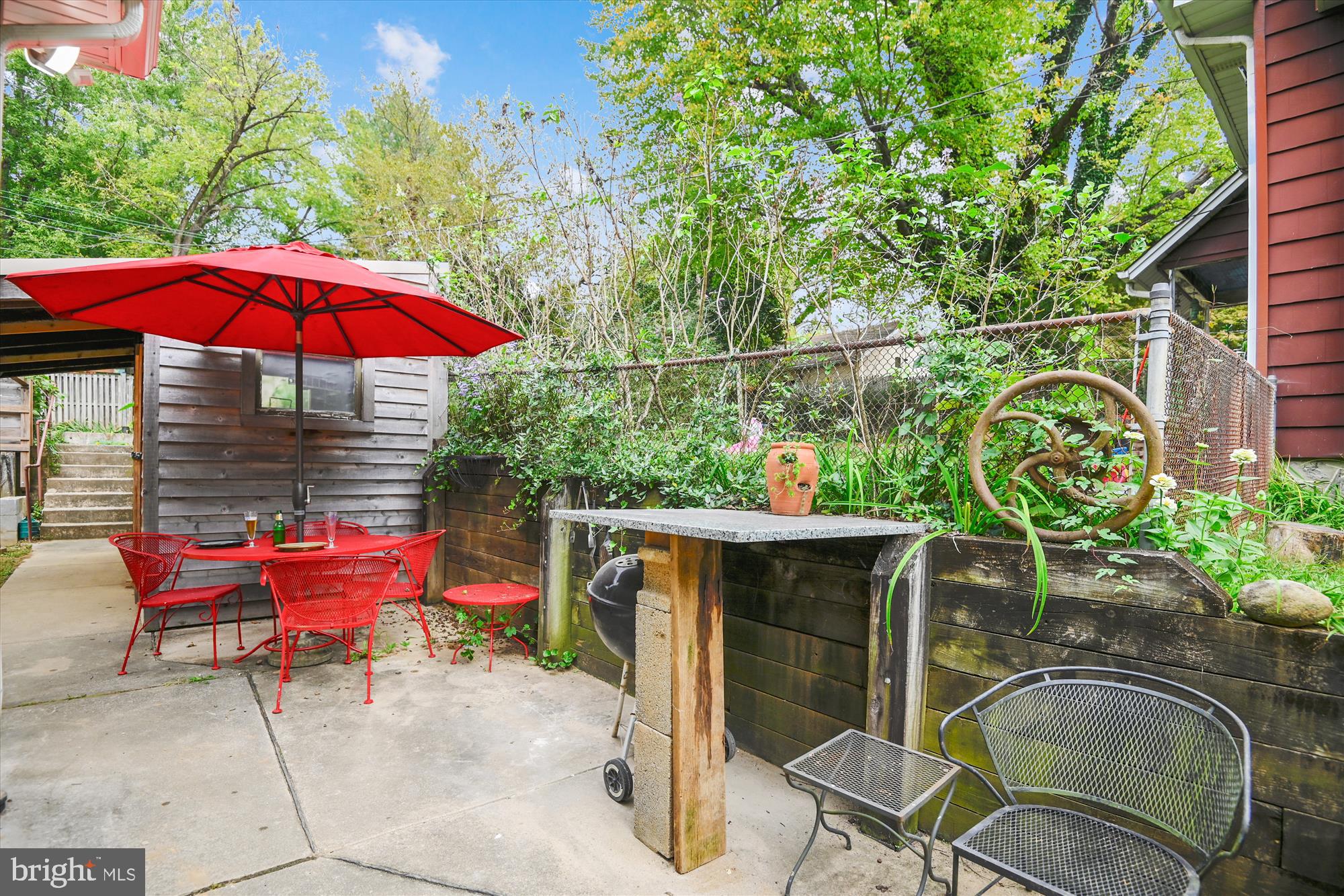 1306 Asbury Road Baltimore, MD 21209 - Photo 4 of 30