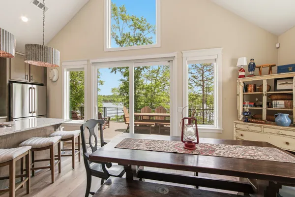 $799,900 | 182 Blue Pond Circle, Ponce de Leon, FL 32455