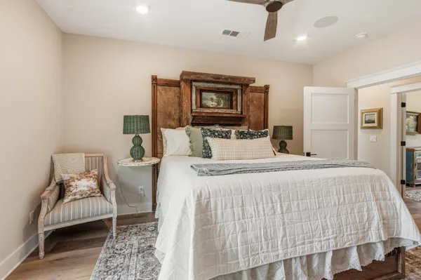$799,900 | 182 Blue Pond Circle, Ponce de Leon, FL 32455