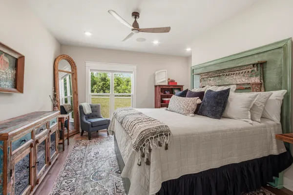 $799,900 | 182 Blue Pond Circle, Ponce de Leon, FL 32455