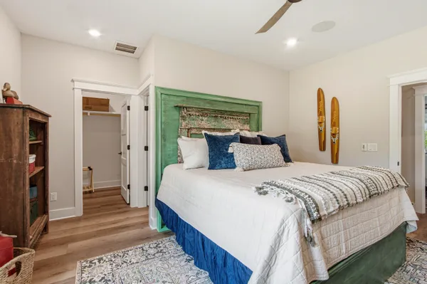 $799,900 | 182 Blue Pond Circle, Ponce de Leon, FL 32455