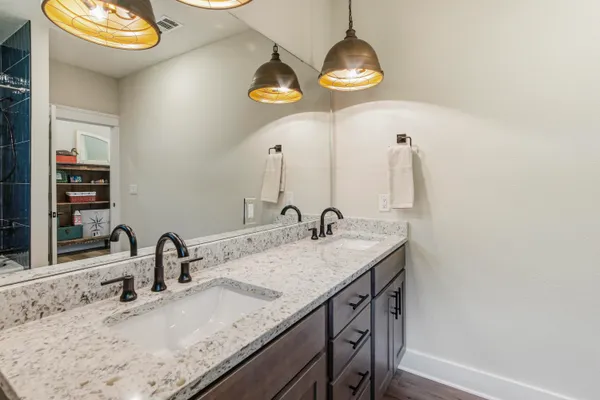 $799,900 | 182 Blue Pond Circle, Ponce de Leon, FL 32455