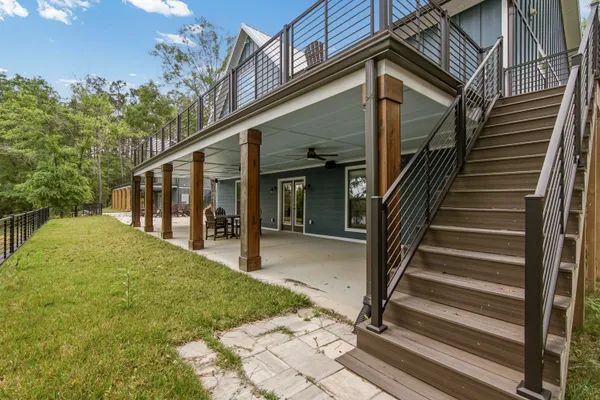 $799,900 | 182 Blue Pond Circle, Ponce de Leon, FL 32455