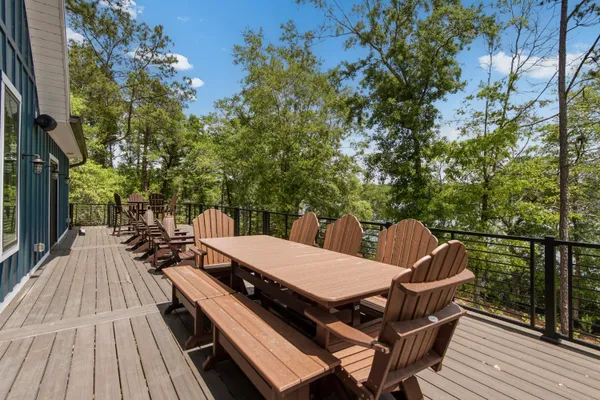 $799,900 | 182 Blue Pond Circle, Ponce de Leon, FL 32455