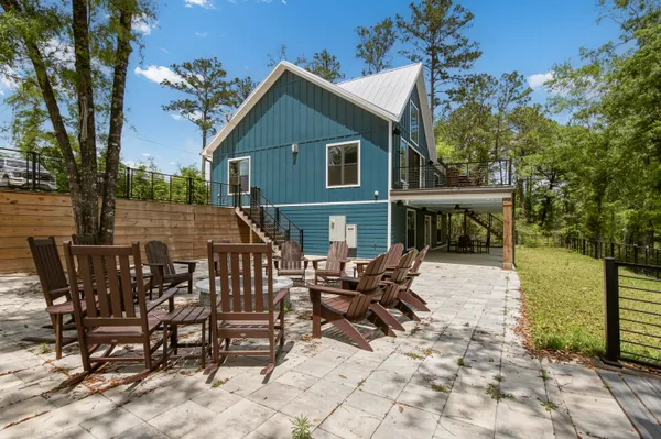 $799,900 | 182 Blue Pond Circle, Ponce de Leon, FL 32455
