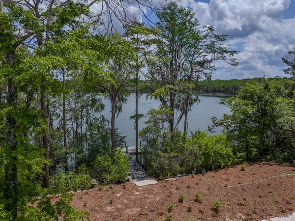 $799,900 | 182 Blue Pond Circle, Ponce de Leon, FL 32455