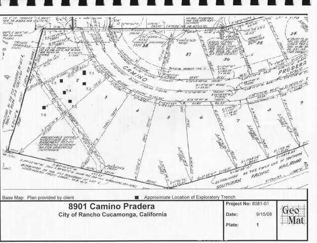 a black and white photo of a room