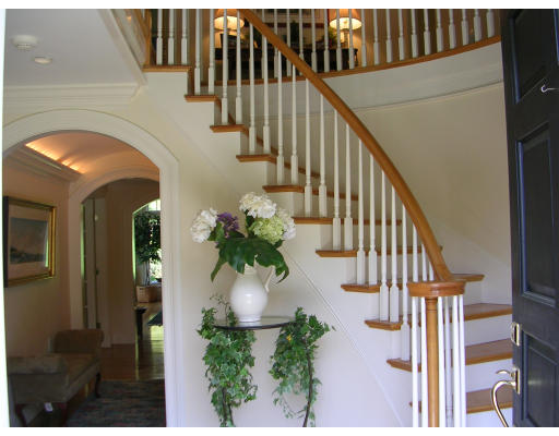 35 Cliff Road Weston, MA 02493 - Photo 8 of 15