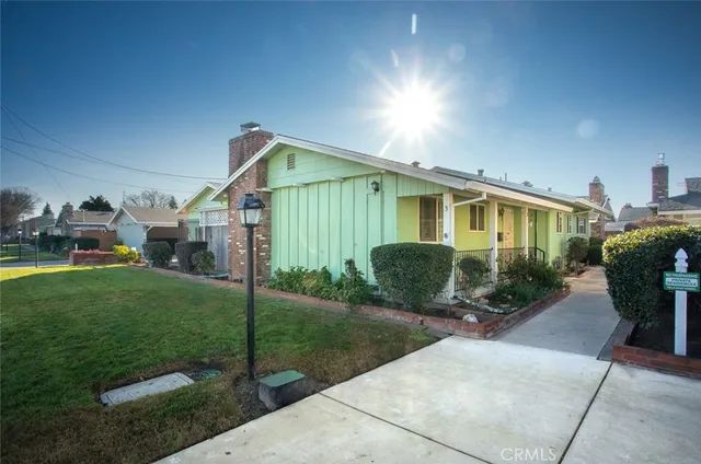 $249,900 | 102 East 18th Street, Marysville, CA 95901