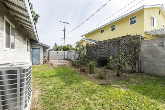 $1,100,000 | 910 East Glendale Avenue, Orange, CA 92865