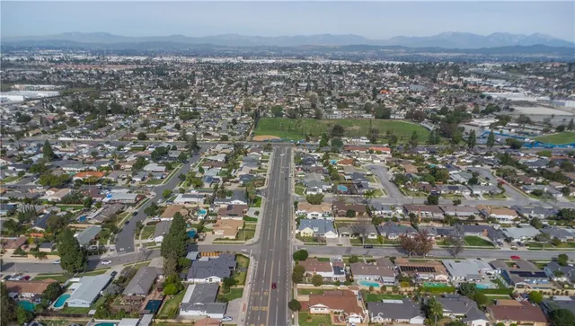 $1,100,000 | 910 East Glendale Avenue, Orange, CA 92865