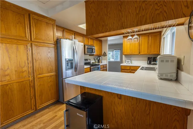 $1,100,000 | 910 East Glendale Avenue, Orange, CA 92865