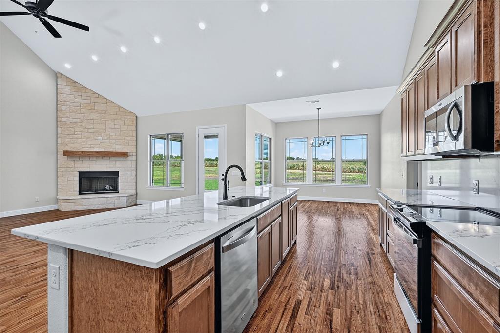 421 Schneider Road Sherman, TX 75090 - Photo 11 of 35