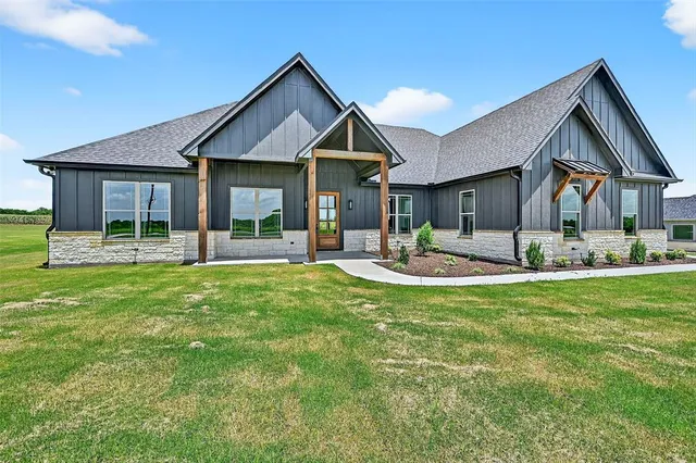 $589,900 | 421 Schneider Road, Sherman, TX 75090