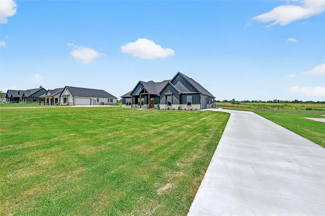 $589,900 | 421 Schneider Road, Sherman, TX 75090